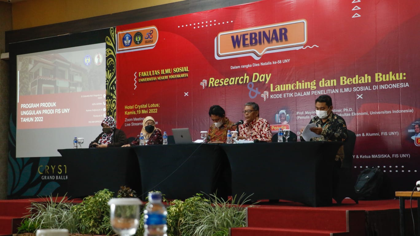 FIS UNY GELAR RESEARCH DAY DAN WEBINAR PRODUK UNGGULAN