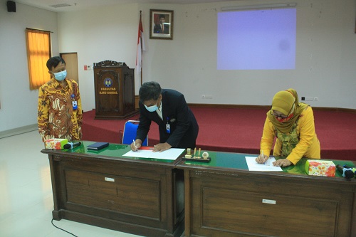 TINGKATKAN KEGIATAN KEMAHASISWAAN, FIS UNY - FIS UNNES JALIN KERJASAMA